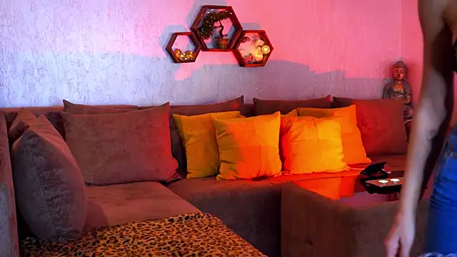 angelinaRae online show from February 22, 4:08 pm