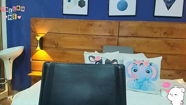dahiana spark online show from March 14, 8:17 pm