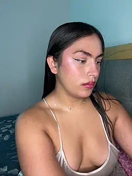  Danaa online show from February 23, 7:25 pm