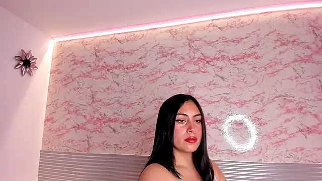  Danaa online show from December 2, 6:53 pm