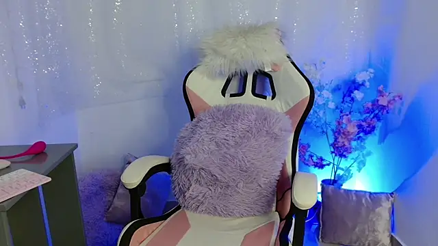 alanavega11 online show from March 15, 4:54 pm