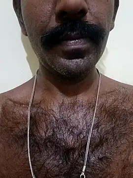 Snapshot of Chocolate_stud10 chatting on May 20, 10:07 pm Chocolate stud10 online show from May 20, 10:07 pm