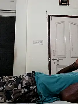 Snapshot of Chocolate_stud10 chatting on September 21, 10:26 pm Chocolate stud10 online show from September 21, 10:26 pm