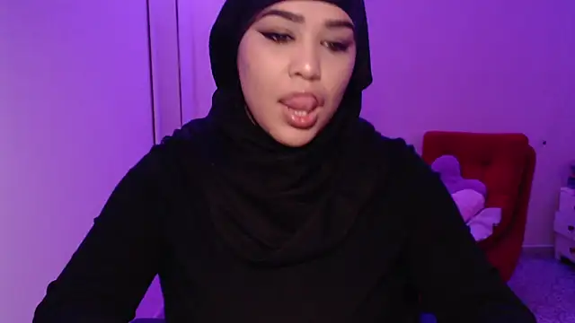 Snapshot of VenussTits97 chatting on May 20, 7:33 pm VenussTits97 online show from May 20, 7:33 pm
