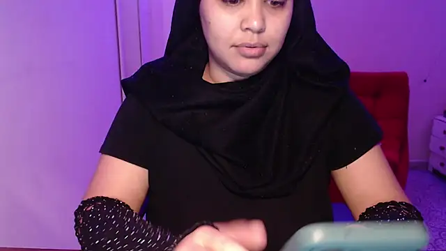 Snapshot of VenussTits97 chatting on April 25, 11:35 pm VenussTits97 online show from April 25, 11:35 pm
