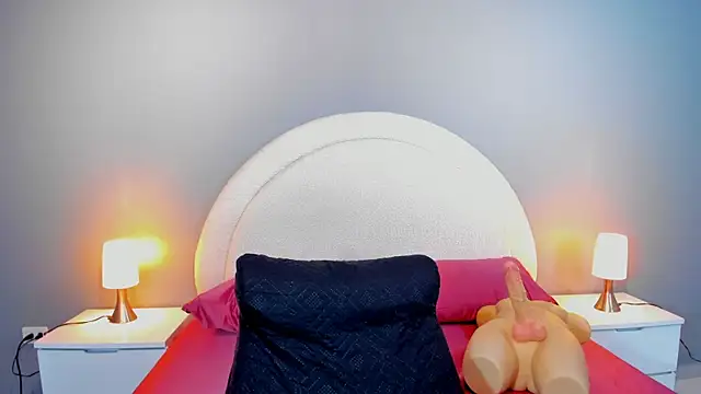 Snapshot of Eva_bigboobs chatting on October 23, 11:20 am Eva bigboobs online show from October 23, 11:20 am