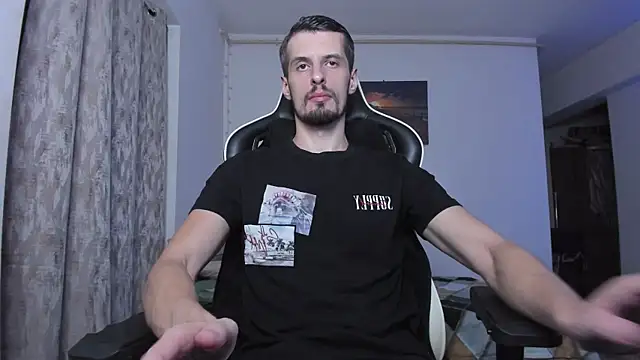 Snapshot of ToddClaytonn chatting on September 12, 9:25 pm ToddClaytonn online show from September 12, 9:25 pm