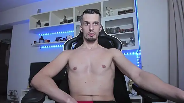 Snapshot of ToddClaytonn chatting on November 9, 12:14 am ToddClaytonn online show from November 9, 12:14 am