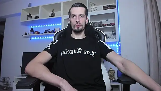 Snapshot of ToddClaytonn chatting on October 26, 11:05 pm ToddClaytonn online show from October 26, 11:05 pm