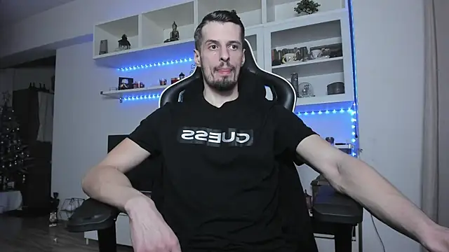 ToddClaytonn online show from January 8, 8:15 pm