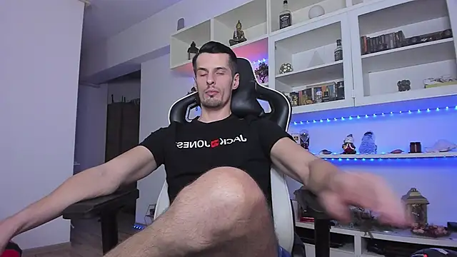 Snapshot of ToddClaytonn chatting on January 8, 4:02 am ToddClaytonn online show from January 8, 4:02 am