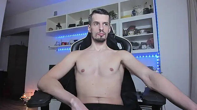 Snapshot of ToddClaytonn chatting on December 14, 10:26 pm ToddClaytonn online show from December 14, 10:26 pm