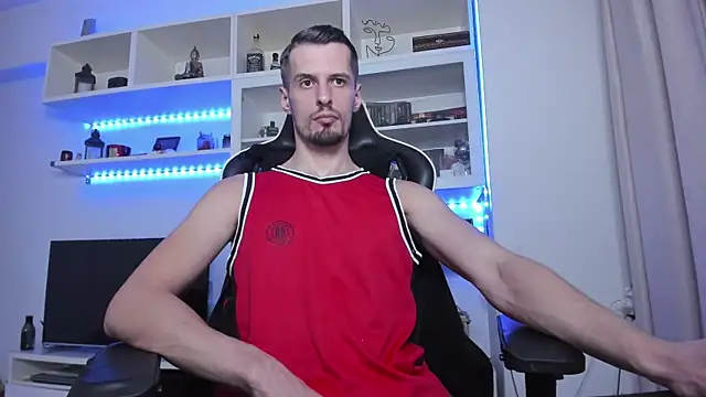 Snapshot of ToddClaytonn chatting on October 2, 1:58 pm ToddClaytonn online show from October 2, 1:58 pm