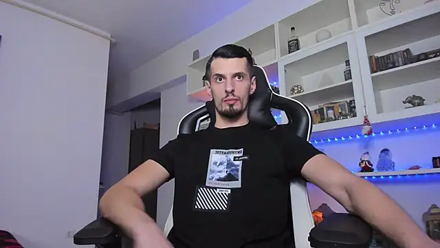 Snapshot of ToddClaytonn chatting on December 30, 2:08 pm ToddClaytonn online show from December 30, 2:08 pm