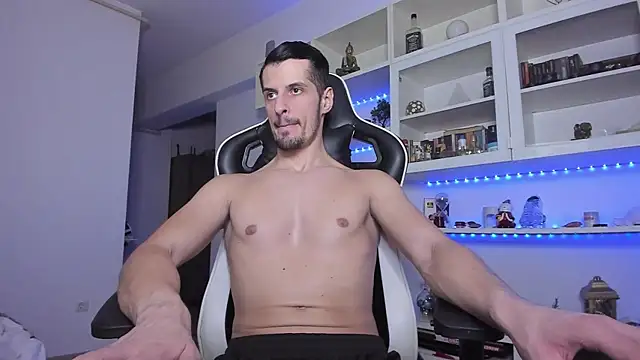 Snapshot of ToddClaytonn chatting on January 20, 1:07 am ToddClaytonn online show from January 20, 1:07 am