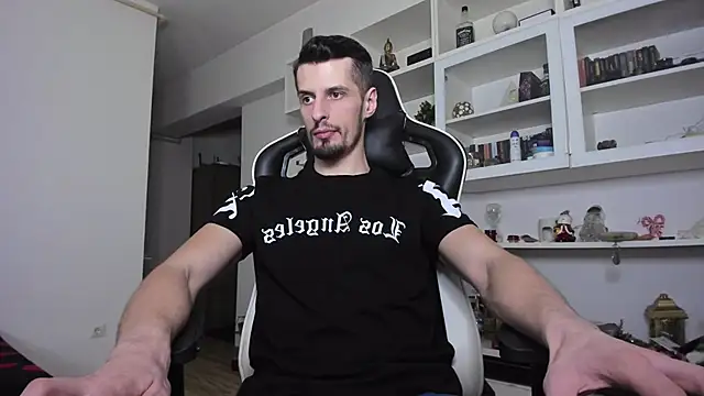 Snapshot of ToddClaytonn chatting on February 18, 11:52 pm ToddClaytonn online show from February 18, 11:52 pm