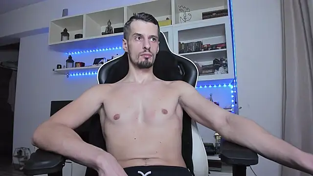 Snapshot of ToddClaytonn chatting on November 18, 2:49 am ToddClaytonn online show from November 18, 2:49 am