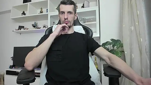 ToddClaytonn online show from May 4, 7:50 pm