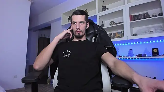 Snapshot of ToddClaytonn chatting on December 9, 11:34 pm ToddClaytonn online show from December 9, 11:34 pm