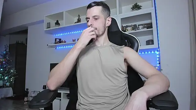 ToddClaytonn online show from January 6, 6:23 pm