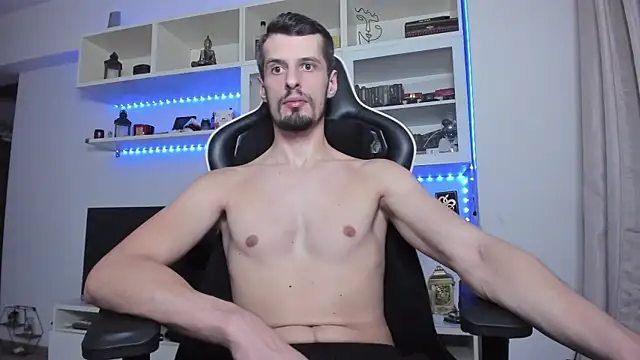 Snapshot of ToddClaytonn chatting on October 23, 10:30 pm ToddClaytonn online show from October 23, 10:30 pm