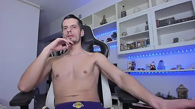 Snapshot of ToddClaytonn chatting on January 19, 1:10 am ToddClaytonn online show from January 19, 1:10 am