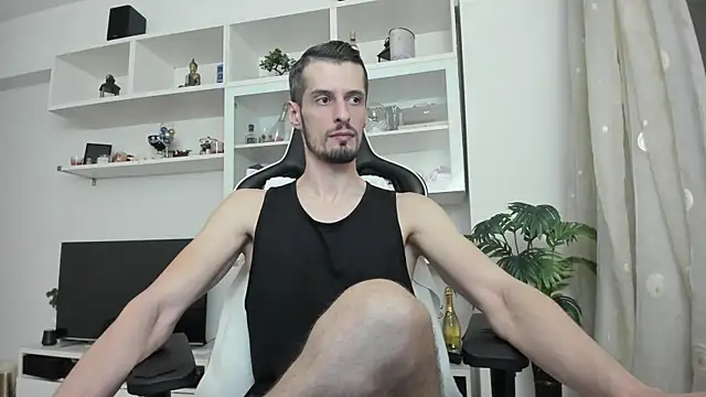 ToddClaytonn online show from May 3, 6:33 pm