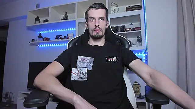 Snapshot of ToddClaytonn chatting on October 25, 9:15 pm ToddClaytonn online show from October 25, 9:15 pm