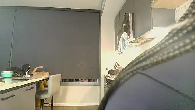 Naomiruty online show from April 22, 2:18 am