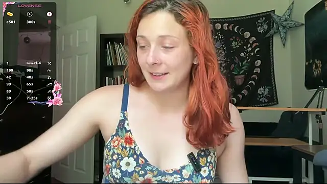Aria Fields online show from June 1, 6:07 pm