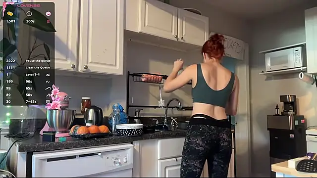 Snapshot of Aria_Fields chatting on November 7, 7:29 pm Aria Fields online show from November 7, 7:29 pm