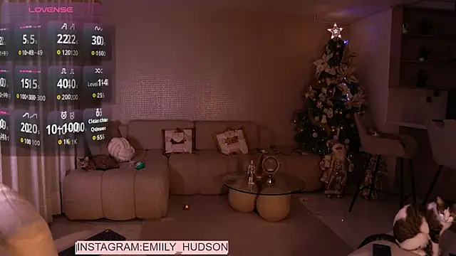emily huddson  online show from December 18, 1:00 am