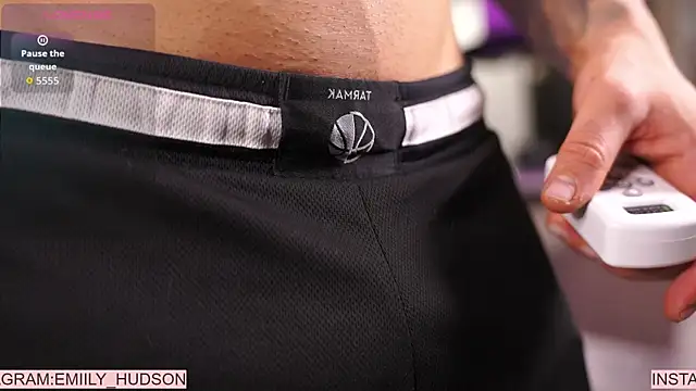 emily huddson  online show from March 25, 3:06 am