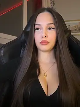 Snapshot of EricaWalls chatting on February 7, 10:29 pm EricaWalls online show from February 7, 10:29 pm