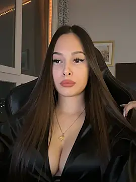 EricaWalls online show from March 29, 6:20 pm