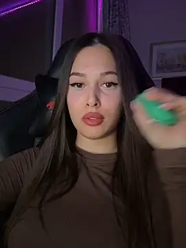 Snapshot of EricaWalls chatting on November 10, 3:06 pm EricaWalls online show from November 10, 3:06 pm