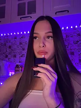 Snapshot of EricaWalls chatting on February 3, 12:15 am EricaWalls online show from February 3, 12:15 am