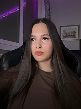 Snapshot of EricaWalls chatting on January 13, 6:34 pm EricaWalls online show from January 13, 6:34 pm