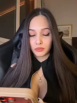 Snapshot of EricaWalls chatting on February 11, 6:41 pm EricaWalls online show from February 11, 6:41 pm