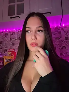 Snapshot of EricaWalls chatting on February 27, 8:20 pm EricaWalls online show from February 27, 8:20 pm