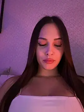 Snapshot of EricaWalls chatting on February 3, 8:03 pm EricaWalls online show from February 3, 8:03 pm