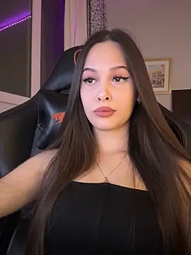 Snapshot of EricaWalls chatting on February 5, 6:37 pm EricaWalls online show from February 5, 6:37 pm