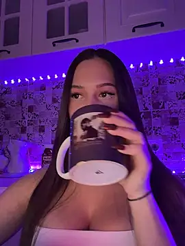 Snapshot of EricaWalls chatting on February 2, 7:46 pm EricaWalls online show from February 2, 7:46 pm