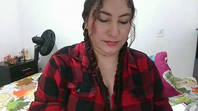 Snapshot of catalina_boobs chatting on February 16, 3:32 pm catalina boobs online show from February 16, 3:32 pm