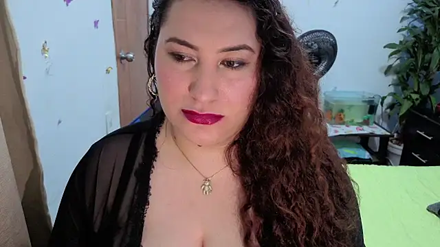 Snapshot of catalina_boobs chatting on July 9, 11:37 pm catalina boobs online show from July 9, 11:37 pm