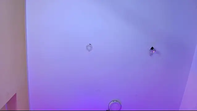 Snapshot of vanelope11 chatting on December 14, 12:33 pm vanelope11 online show from December 14, 12:33 pm