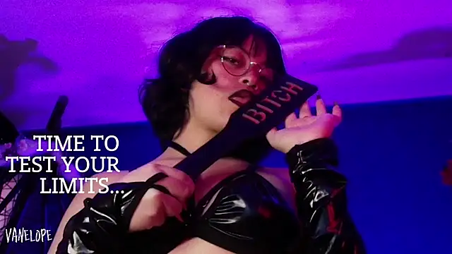 Snapshot of vanelope11 chatting on October 25, 6:52 pm vanelope11 online show from October 25, 6:52 pm