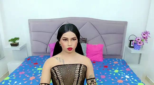 Snapshot of michell_madisonn chatting on January 31, 7:40 pm michell madisonn online show from January 31, 7:40 pm