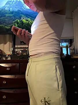 PeytonJohnn online show from February 22, 10:11 pm