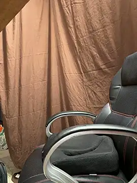 PeytonJohnn online show from February 13, 7:52 am